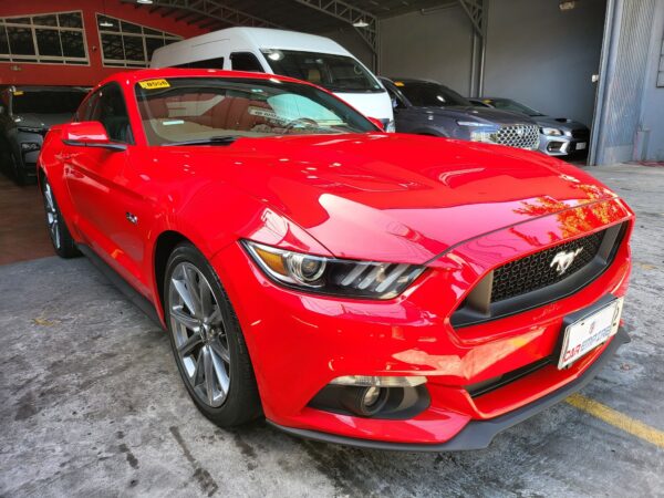 2015 Ford Mustang 5.0 GT 18K KM A/T - Image 8