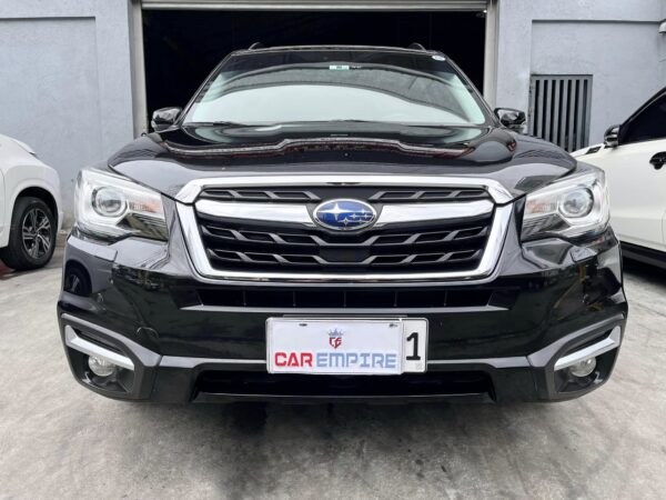 2018 Subaru Forester 2.0 Premium W/ Sunroof 30K KM A/T - Image 2