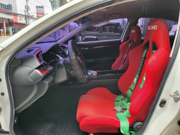 2019 Acquired Honda Civic 1.8 E Loaded Type R Look A/T - Image 10