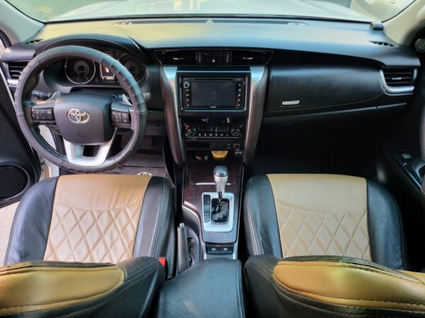 2019 Toyota Fortuner 2.4 G Diesel 20K KM A/T - Image 11