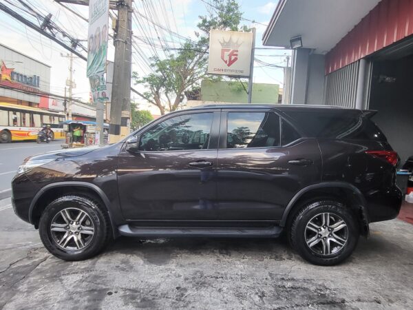 2019 Toyota Fortuner 2.4 G Diesel A/T - Image 3