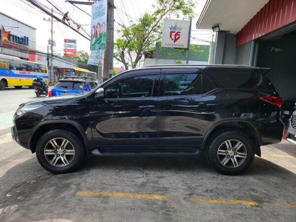 2019 Toyota Fortuner 2.4 G Diesel A/T - Image 3