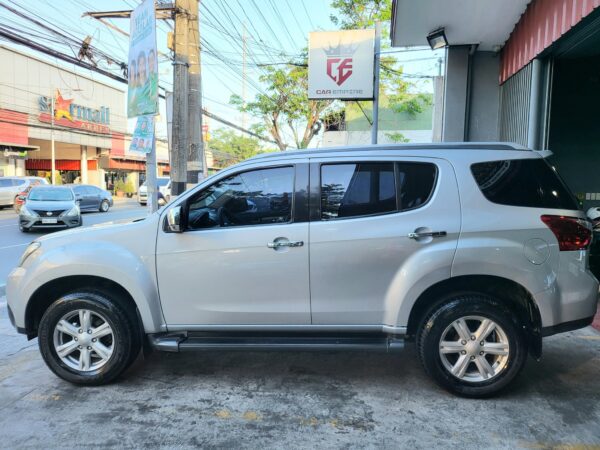 2015 Isuzu MU-X 2.5 LS-A A/T - Image 4