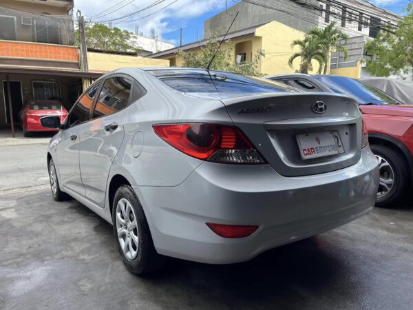 2014 Hyundai Accent 1.4 GL A/T - Image 5