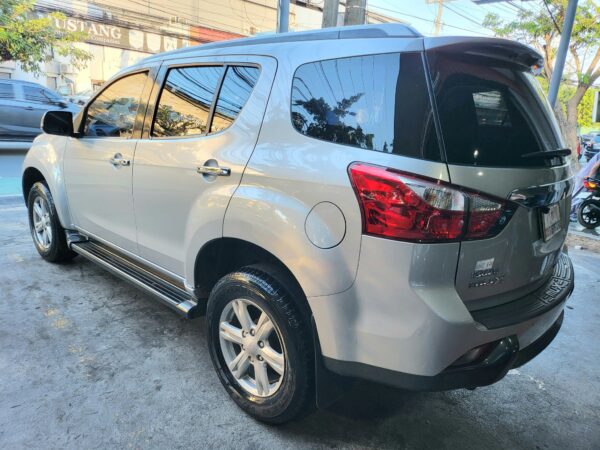 2015 Isuzu MU-X 2.5 LS-A A/T - Image 5