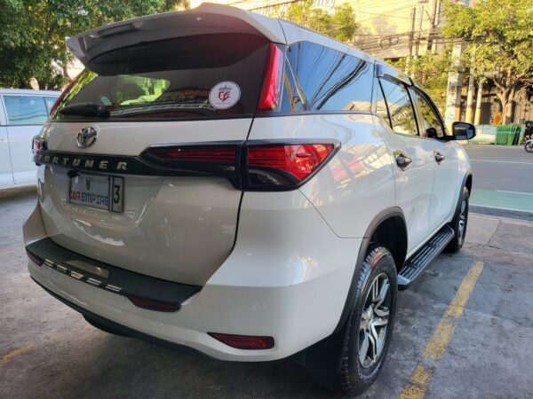 2019 Toyota Fortuner 2.4 G Diesel 20K KM A/T - Image 6