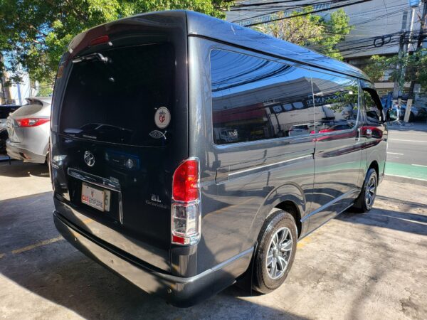 2018 Toyota Hiace Grandia 3.0 GL A/T - Image 7