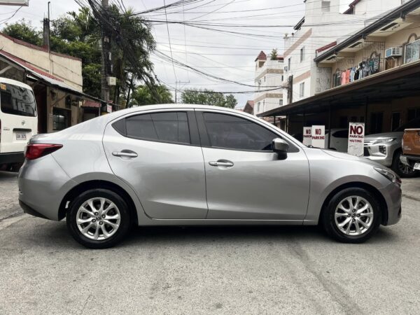 2017 Mazda 2 Sedan 1.5 Skyactiv A/T - Image 7