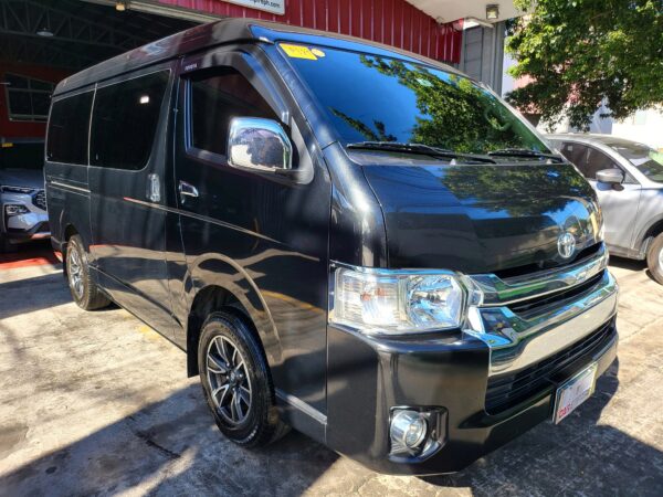 2018 Toyota Hiace Grandia 3.0 GL A/T - Image 9