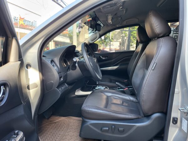 2019 Nissan Terra 2.5 VL A/T - Image 10