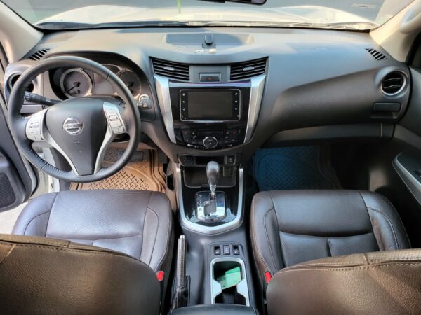 2019 Nissan Terra 2.5 VL A/T - Image 11
