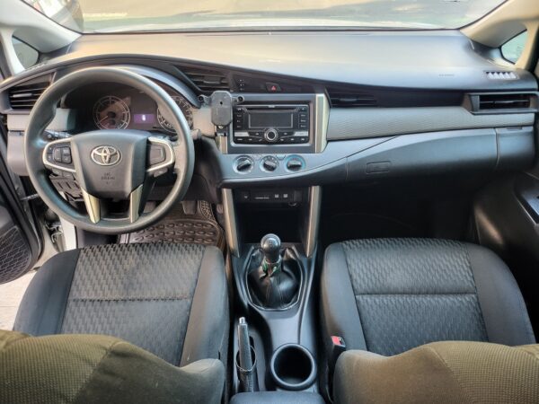 2017 Toyota Innova 2.8 E Diesel M/T - Image 11