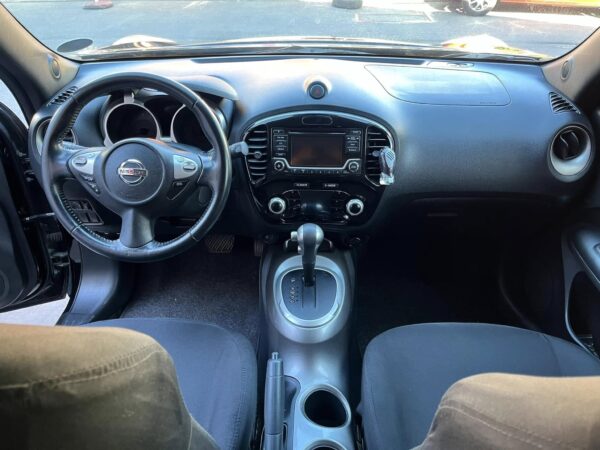 2017 Nissan Juke 1.6 CVT A/T - Image 11