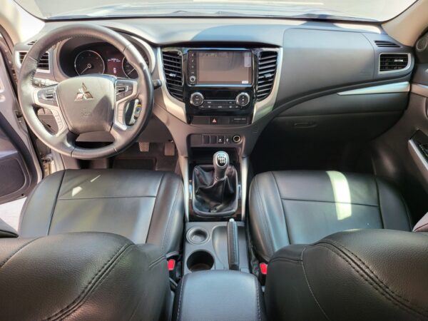 2022 Mitsubishi Montero Sport 2.4 GLX Manual - Image 12