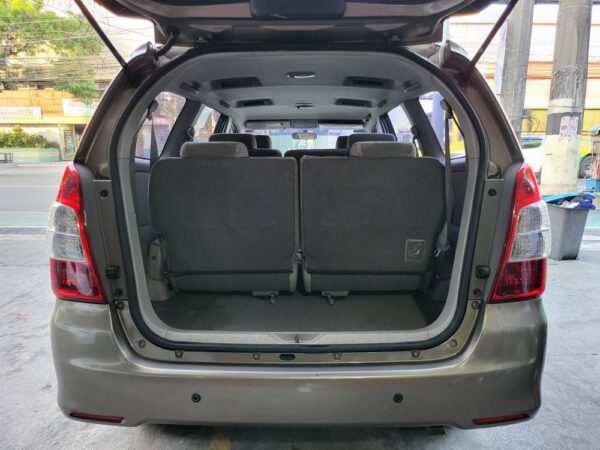 2012 Toyota Innova 2.5 G Diesel A/T - Image 14