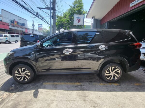 2020 Toyota Rush 1.5 E Casa Maintained A/T - Image 3