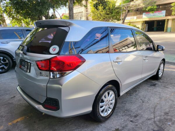 2015 Honda Mobilio 1.5 V A/T - Image 6