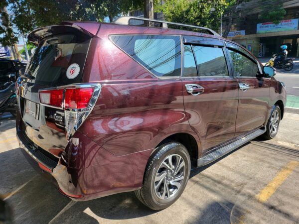 2023 Toyota Innova 2.8 E Diesel A/T - Image 6