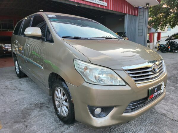 2012 Toyota Innova 2.5 G Diesel A/T - Image 8
