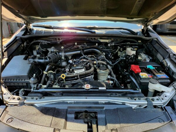 2020 Toyota Fortuner 2.7 G Gas 30K KM A/T - Image 9