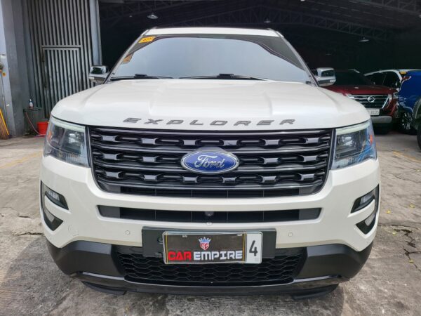 2017 Ford Explorer 3.5 S W/Sunroof 4x4 A/T - Image 2