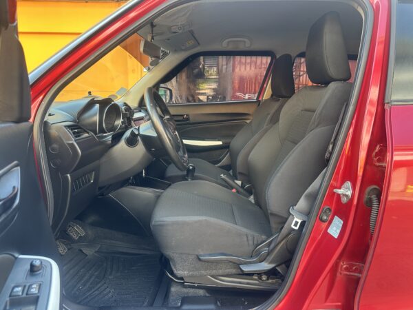 Suzuki Swift 2019 1.2 GL M/T - Image 10