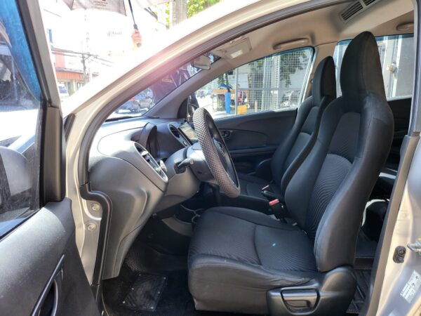 2015 Honda Mobilio 1.5 V A/T - Image 10