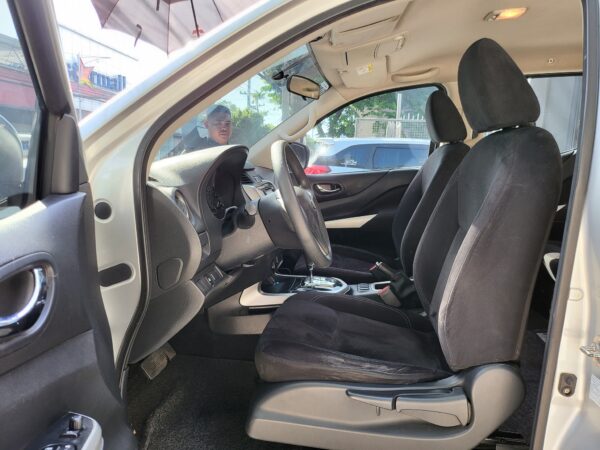 2016 Nissan Navara 2.5 EL A/T - Image 10