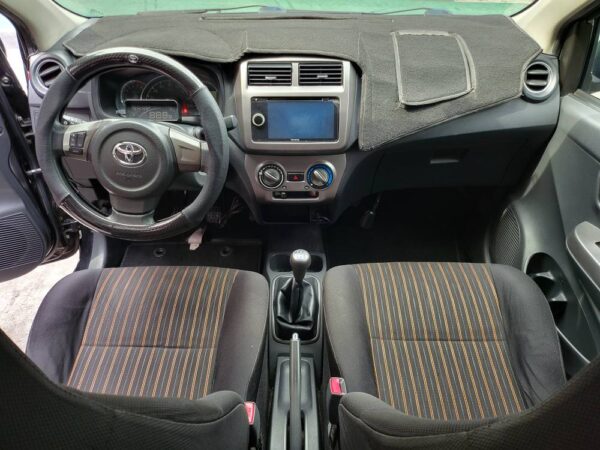 2017 Toyota Wigo 1.0G M/T - Image 10
