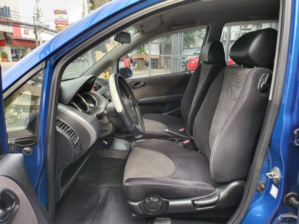 2005 Honda Jazz 1.5 Vtec A/T - Image 10