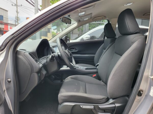 2020 Honda HR-V 1.8 E A/T - Image 10