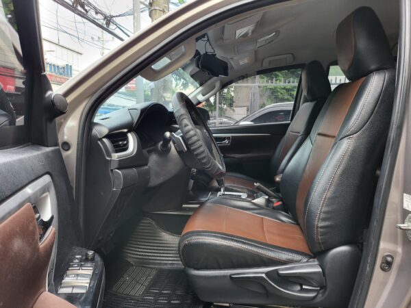 2018 Toyota Fortuner 2.4 G Diesel A/T - Image 10