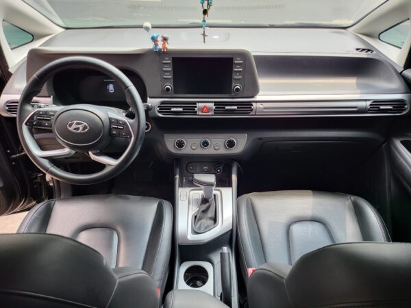 2023 Hyundai Stargazer 1.5 GLS Premium IVT Save 500k From Brand New  A/T - Image 10