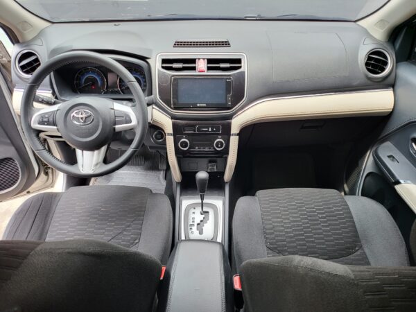 2019 Toyota Rush 1.5 G Casa Maintained A/T - Image 10