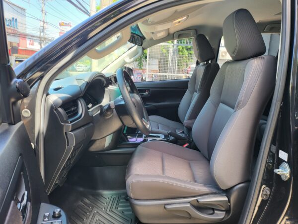 2021 Toyota Fortuner 2.4 G Diesel 20K KM A/T - Image 10