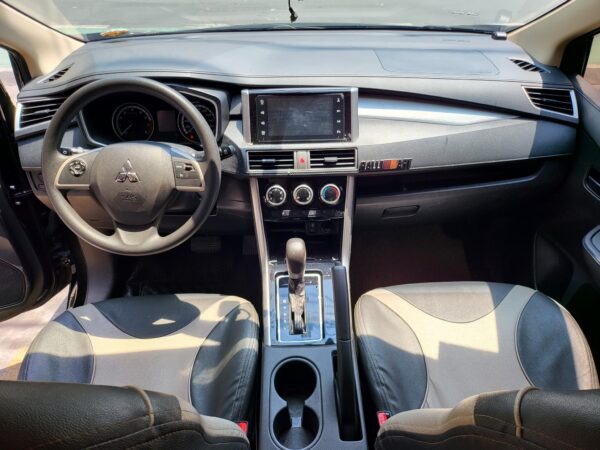 2019 Mitsubishi Xpander 1.5 GLX Plus A/T - Image 11