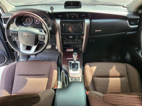 2019 Toyota Fortuner 2.4 G Diesel Loaded Captain Seats A/T - Image 11