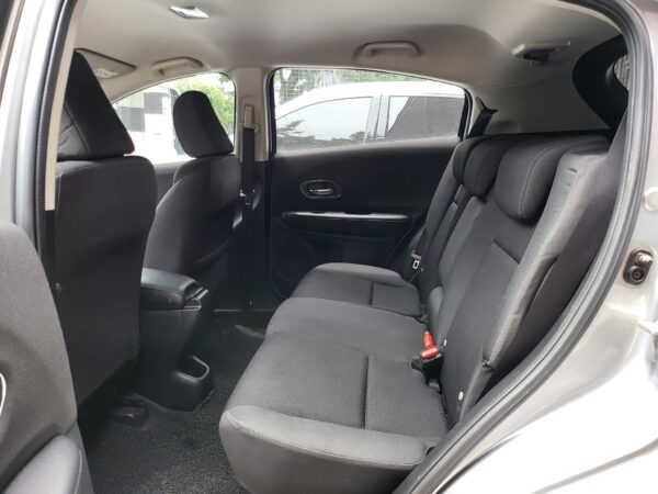 2020 Honda HR-V 1.8 E A/T - Image 12