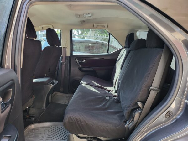2022 Toyota Fortuner 2.4 G Diesel 20K KM A/T - Image 12
