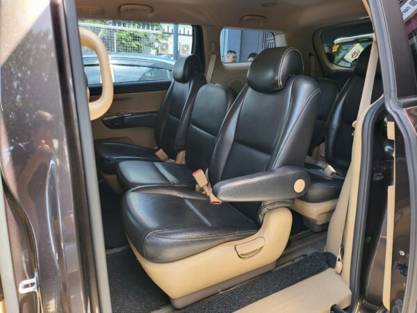 2016 Kia Grand Carnival 2.2 EX A/T - Image 12