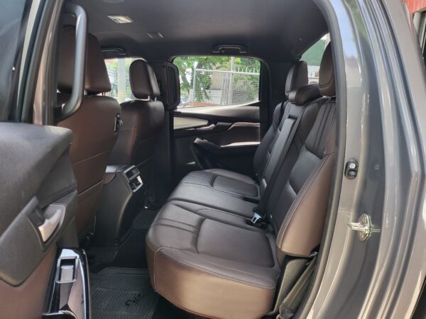 2023 Mazda BT-50 3.0 4x4 New look Casa Maintained Save 700K From Brand NEW A/T - Image 12