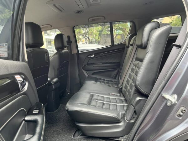 2018 Isuzu MU-X 3.0 Blue Power A/T - Image 12
