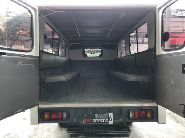 2024 Isuzu Traviz 2.5 Dual Aircon Save 300K From Brand New M/T - Image 13