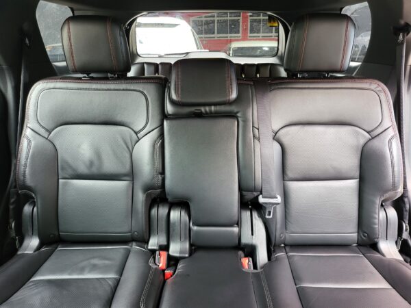 2017 Ford Explorer 3.5 S W/Sunroof 4x4 A/T - Image 13