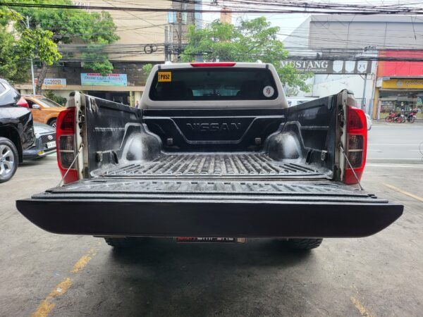 2019 Nissan Navara 2.5 VL 4x4 30K KM A/T - Image 14