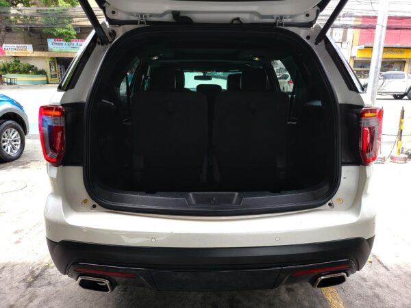 2017 Ford Explorer 3.5 S W/Sunroof 4x4 A/T - Image 14