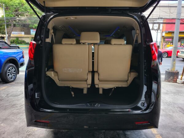 2018 Toyota Alphard 3.5 20K KM A/T - Image 14