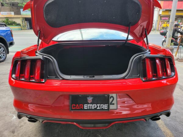 2015 Ford Mustang 5.0 GT 18K KM A/T - Image 14