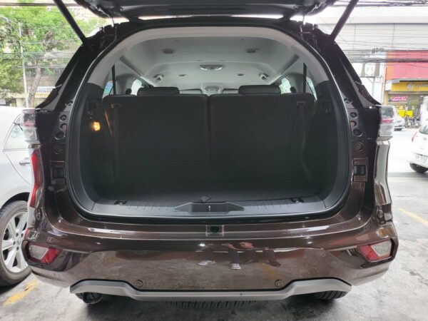 2023 Isuzu MU-X 3.0 LS-A Save 600K From Brand New A/T - Image 14