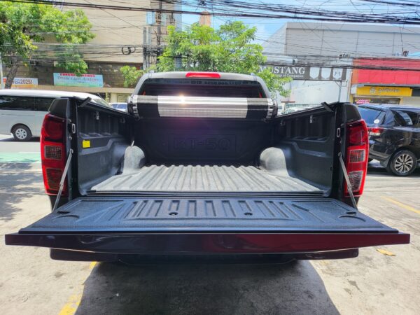2023 Mazda BT-50 3.0 4x4 New look Casa Maintained Save 700K From Brand NEW A/T - Image 14